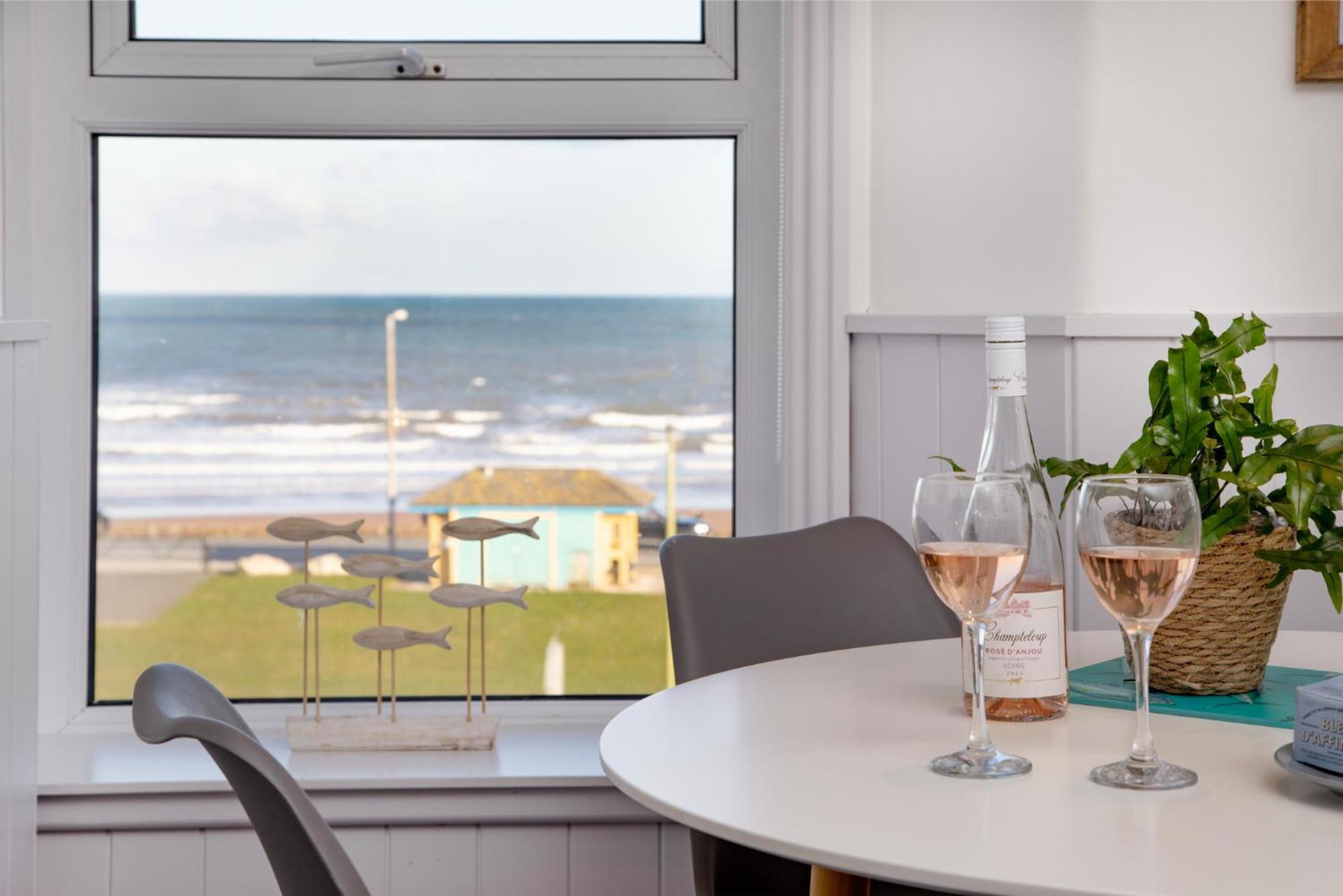 Sunnybeach Holiday Apartments Пейнтон Экстерьер фото